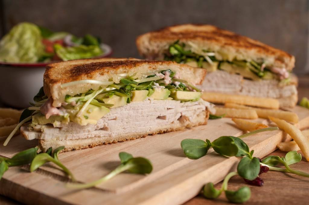 Austins American Grill | restaurant | 2815 E Harmony Rd, Fort Collins, CO 80528, USA | 9702676532 OR +1 970-267-6532