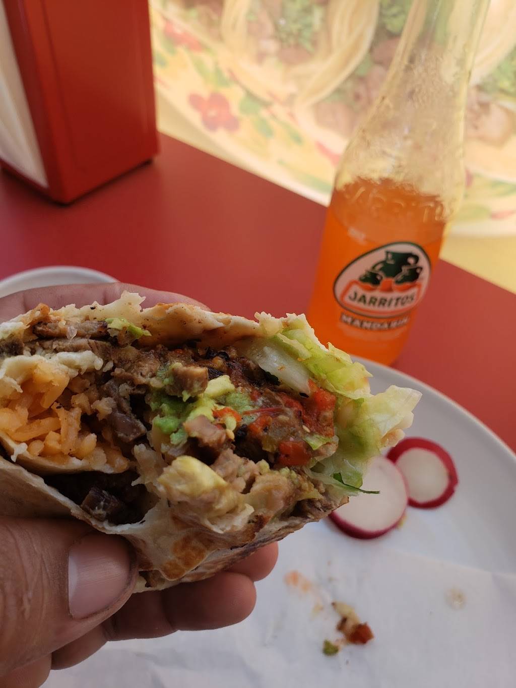 Taqueria La Grande | restaurant | 3432, 985 W Main St, New Britain, CT 06053, USA | 8603573417 OR +1 860-357-3417