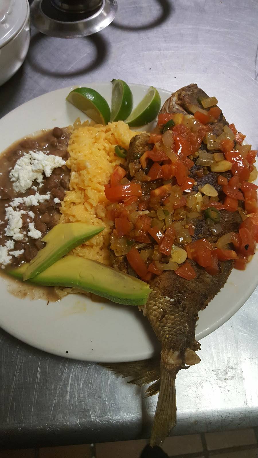 Restauran Mexicano El Paisa | restaurant | 19 S Center St, City of Orange, NJ 07050, USA | 8623047043 OR +1 862-304-7043