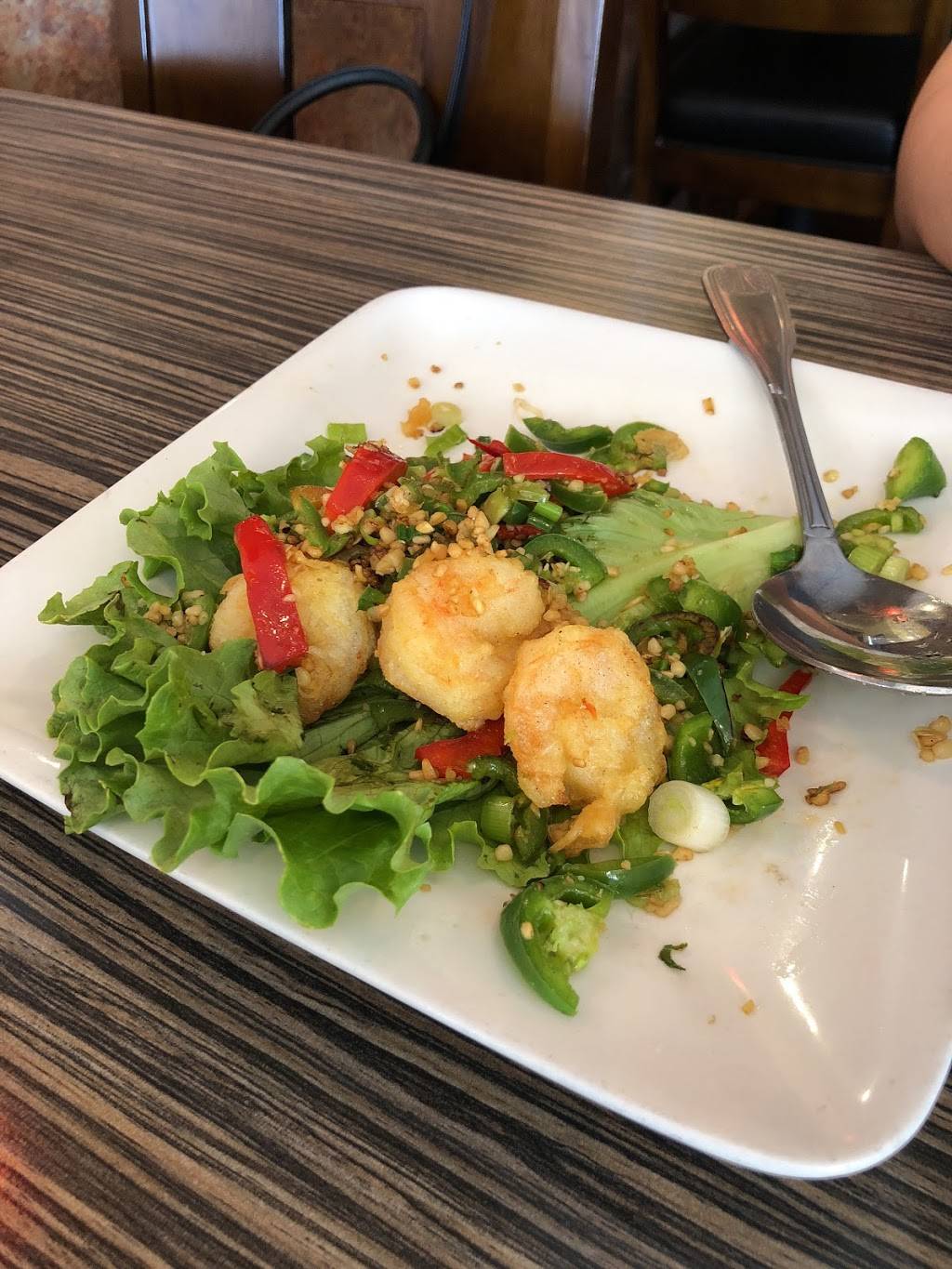 Lucky Chinese Food | restaurant | 9740 Mission Gorge Rd B, Santee, CA 92071, USA | 6195962978 OR +1 619-596-2978