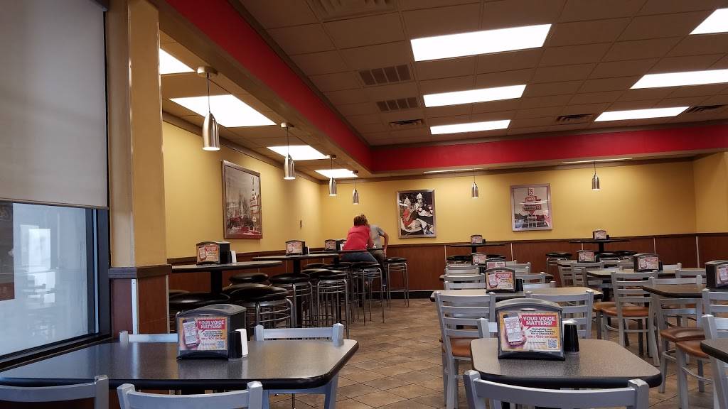 Hardees | restaurant | 2730 Blanding Blvd, Middleburg, FL 32068, USA | 9042821889 OR +1 904-282-1889