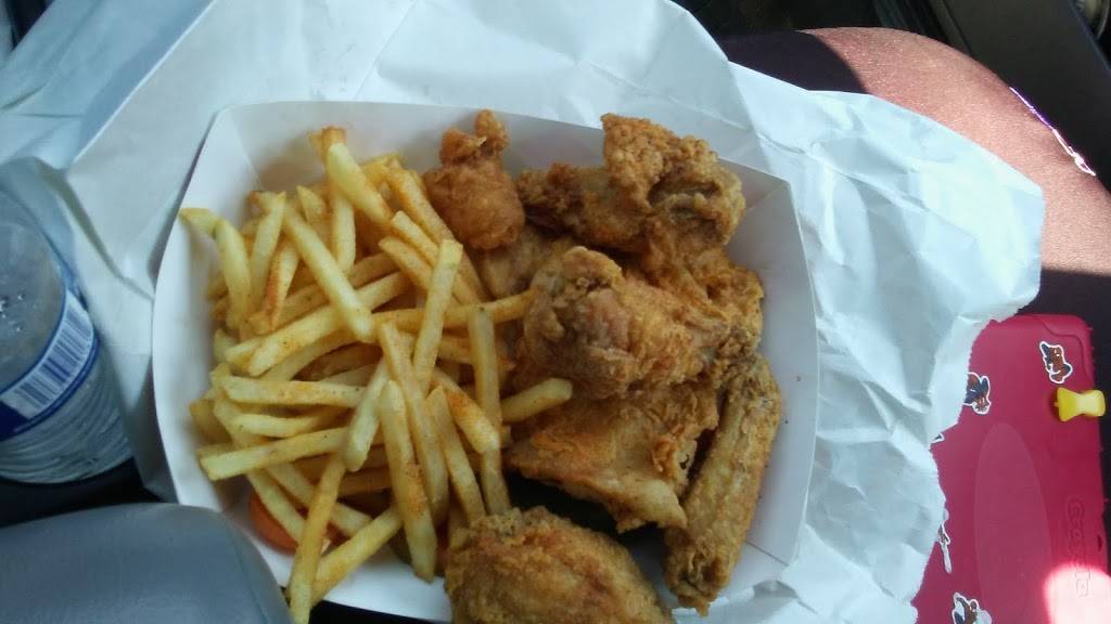 One Love Lounge Caribbean Restaurant | restaurant | 2315 S Cooper St, Arlington, TX 76015, USA | 6823234950 OR +1 682-323-4950