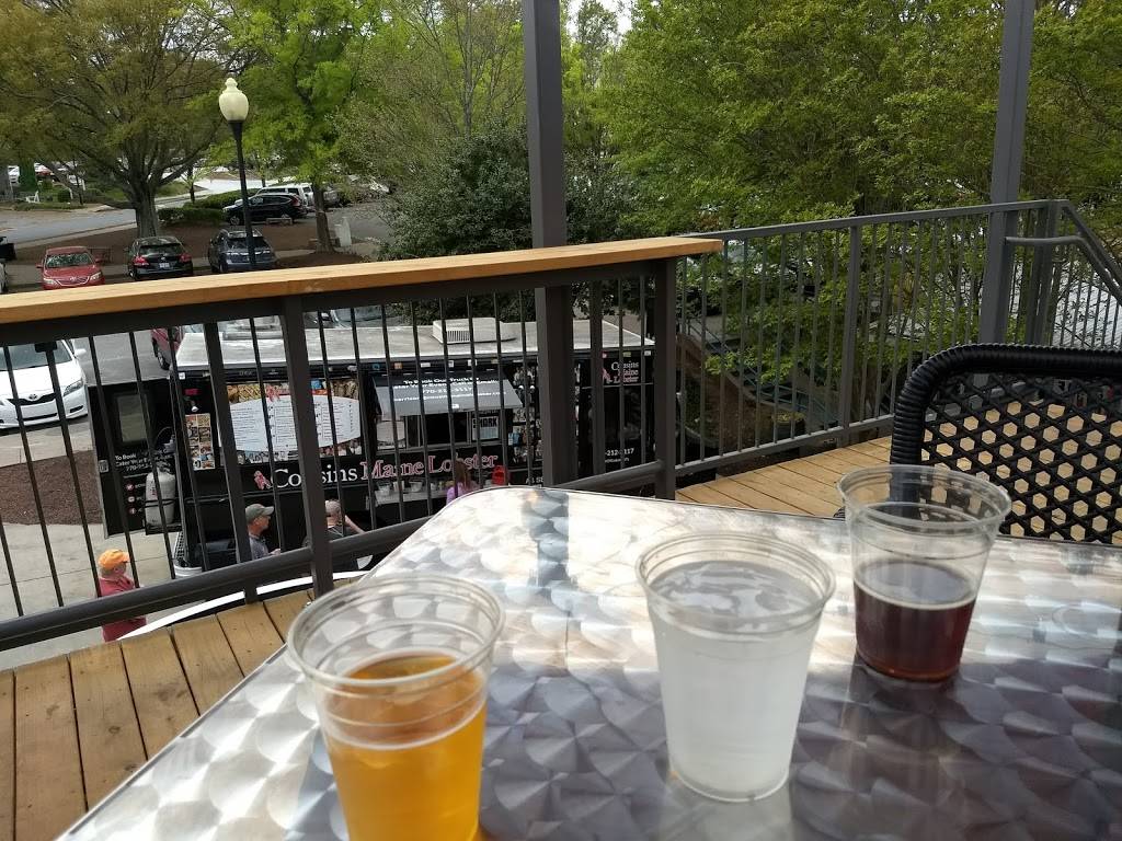 Truck & Tap Alpharetta | restaurant | 30 Milton Ave, Alpharetta, GA 30009, USA | 7706802760 OR +1 770-680-2760