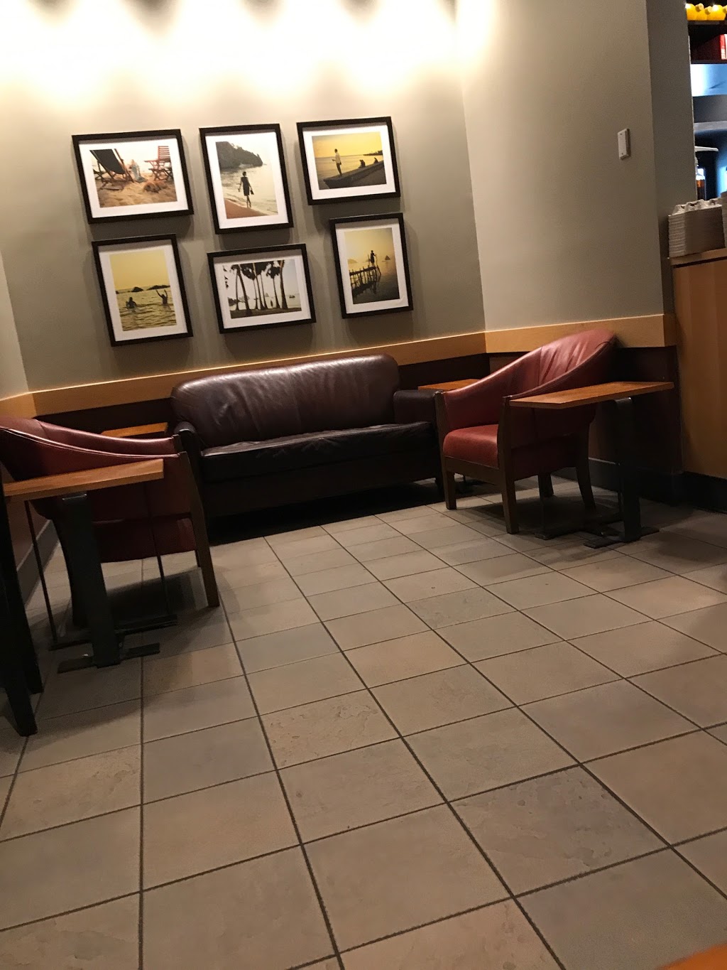 Starbucks | cafe | 2 Bridge Approach Street, Bourne, MA 02532, USA | 5087430351 OR +1 508-743-0351