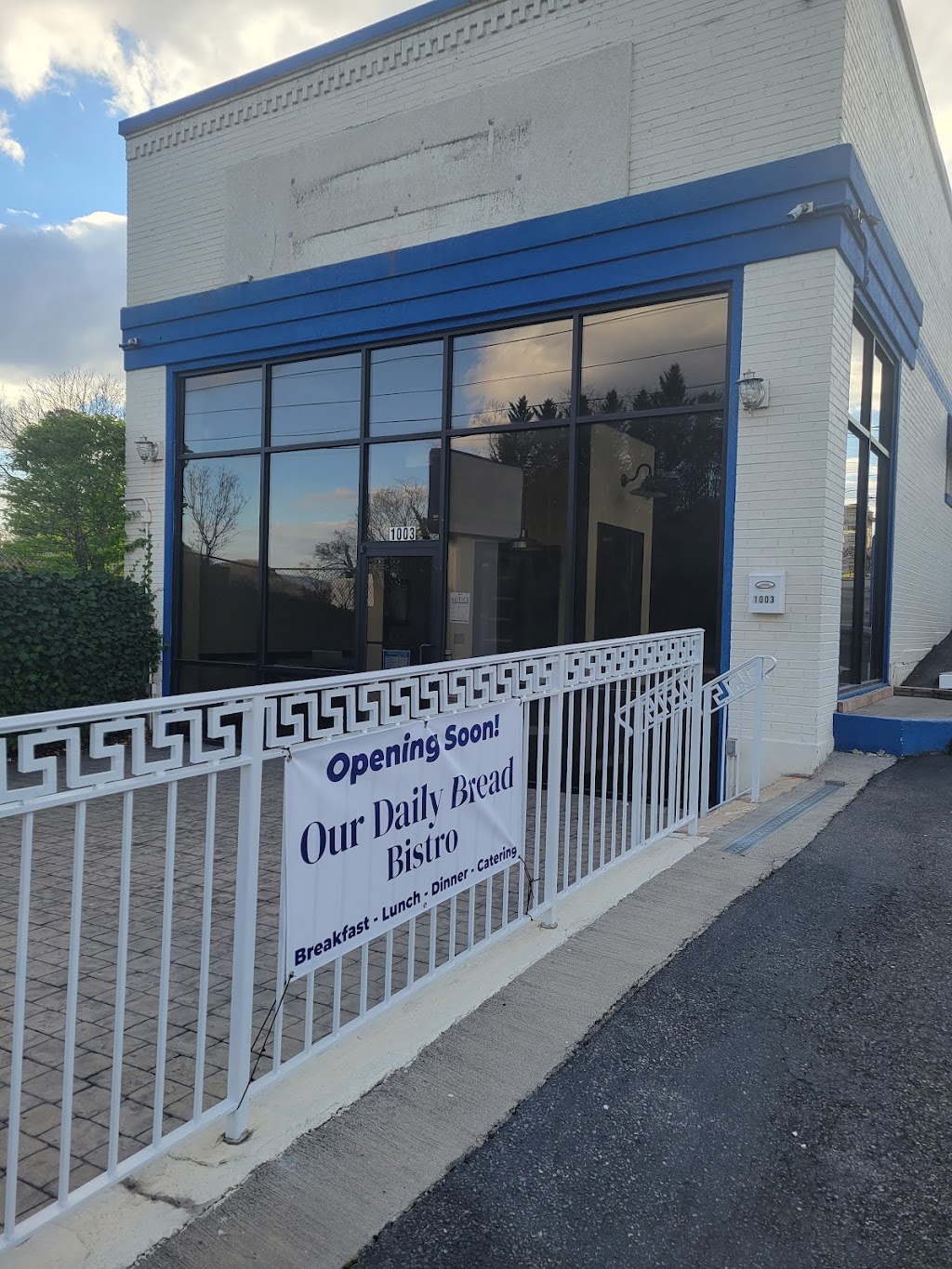 Our Daily Bread Bistro | restaurant | 1003 S Jefferson St, Roanoke, VA 24016, USA | 5405249375 OR +1 540-524-9375