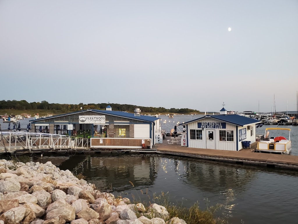 Fleetwood at Saylorville | restaurant | 6170 NW Polk City Dr, Polk City, IA 50226, USA | 5159918123 OR +1 515-991-8123