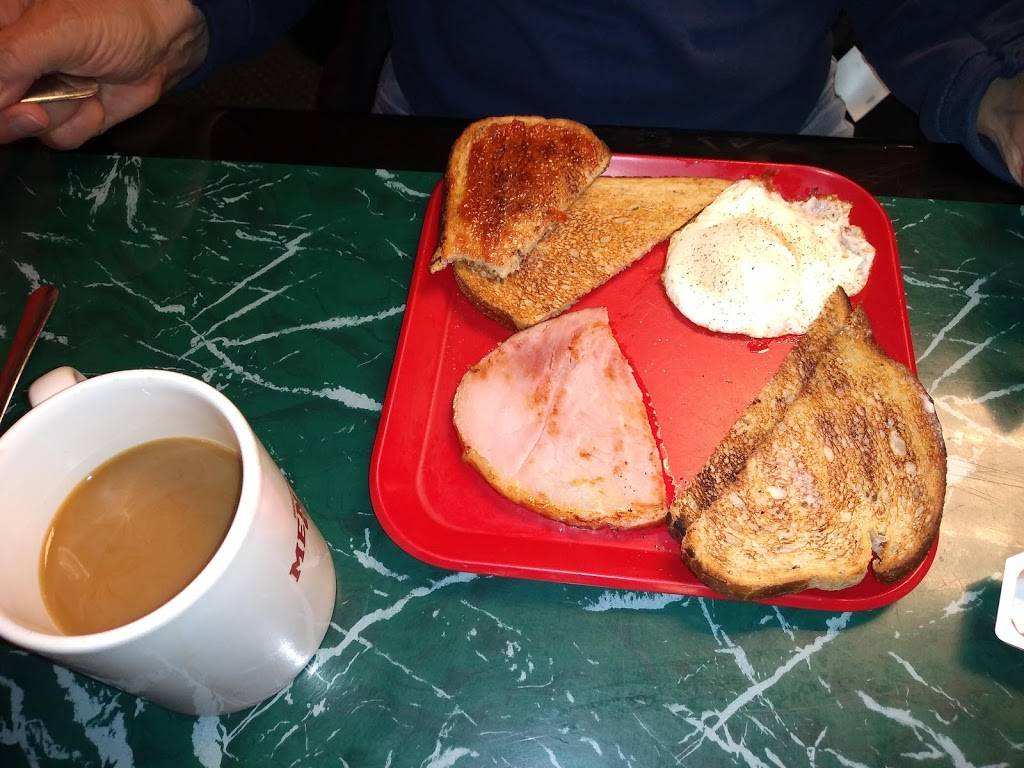 Red Tomato | restaurant | 149 Bristie St, Portland, MI 48875, USA | 5176474139 OR +1 517-647-4139