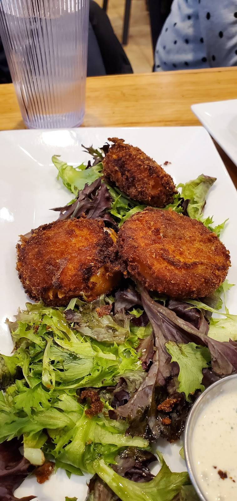 Gillersons Gastro Diner | restaurant | 313 W Main St, Genoa, IL 60135, USA | 7793820051 OR +1 779-382-0051