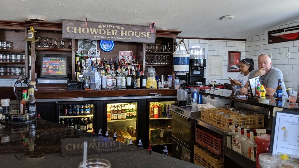Skipper Restaurant and Chowder House | restaurant | 152 S Shore Dr, South Yarmouth, MA 02664, USA | 5083947406 OR +1 508-394-7406