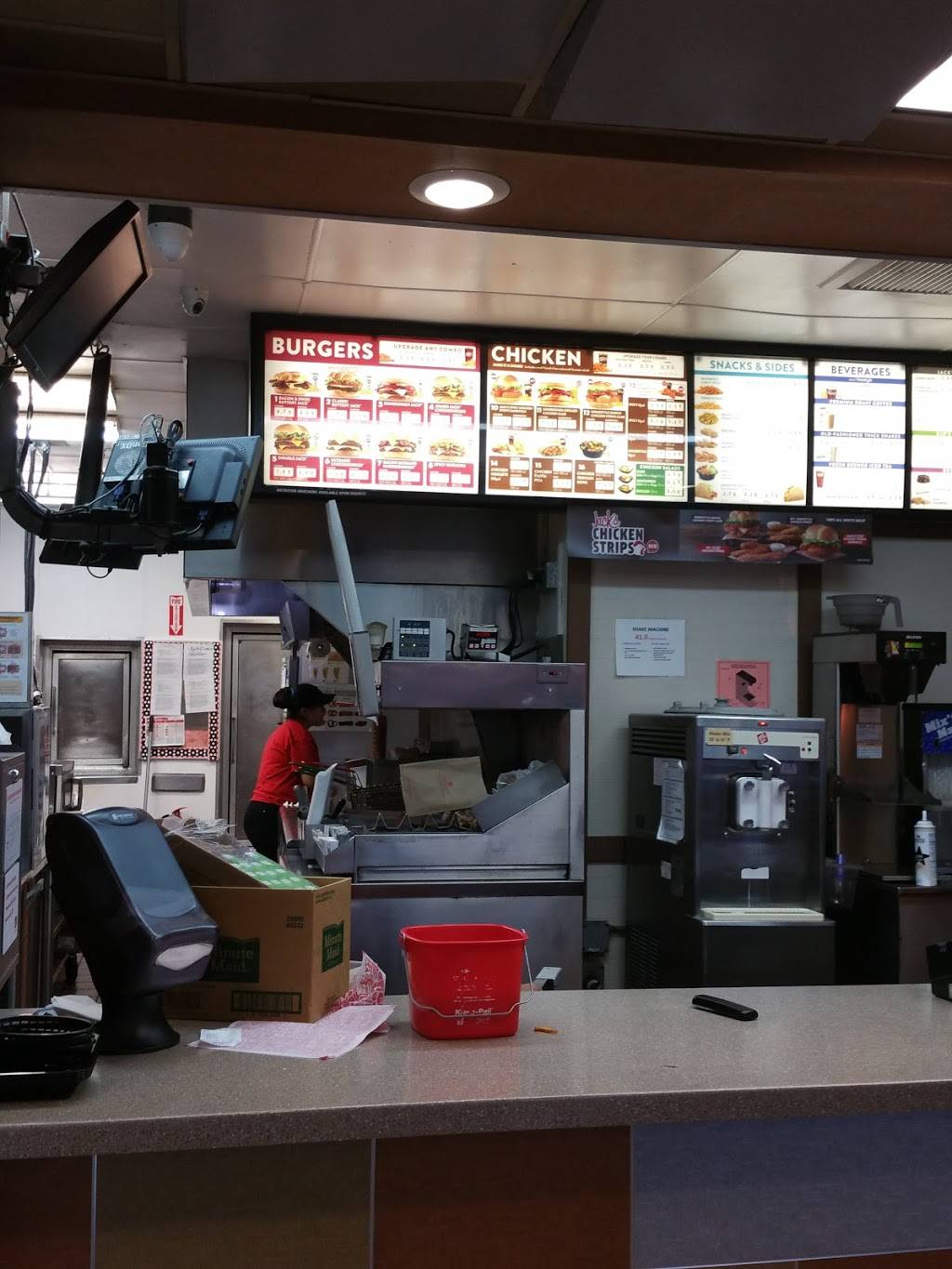 Jack in the Box | restaurant | 539 N H St, Lompoc, CA 93436, USA | 8057351264 OR +1 805-735-1264