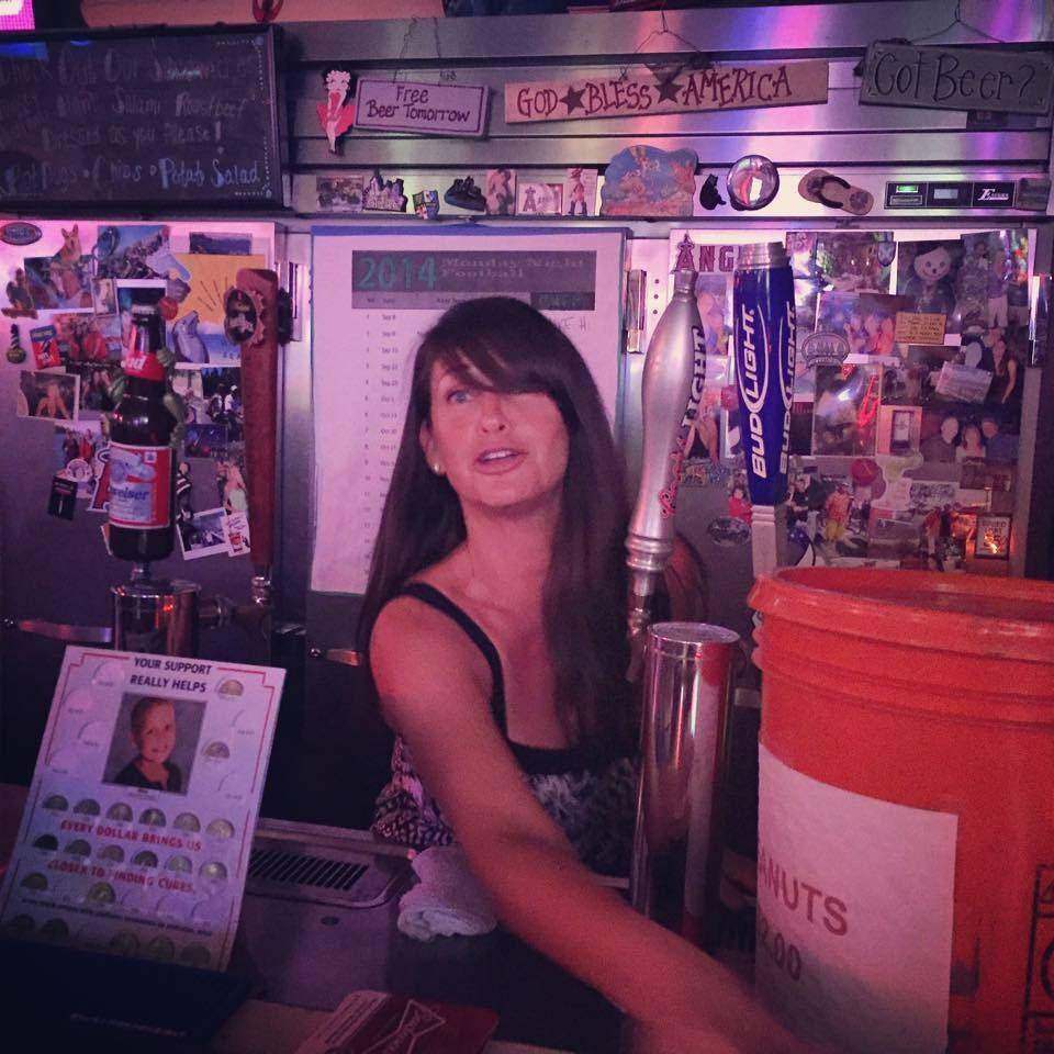 Daves Other Place | restaurant | 1500 Pacific Coast Hwy # C, Seal Beach, CA 90740, USA | 5625962833 OR +1 562-596-2833