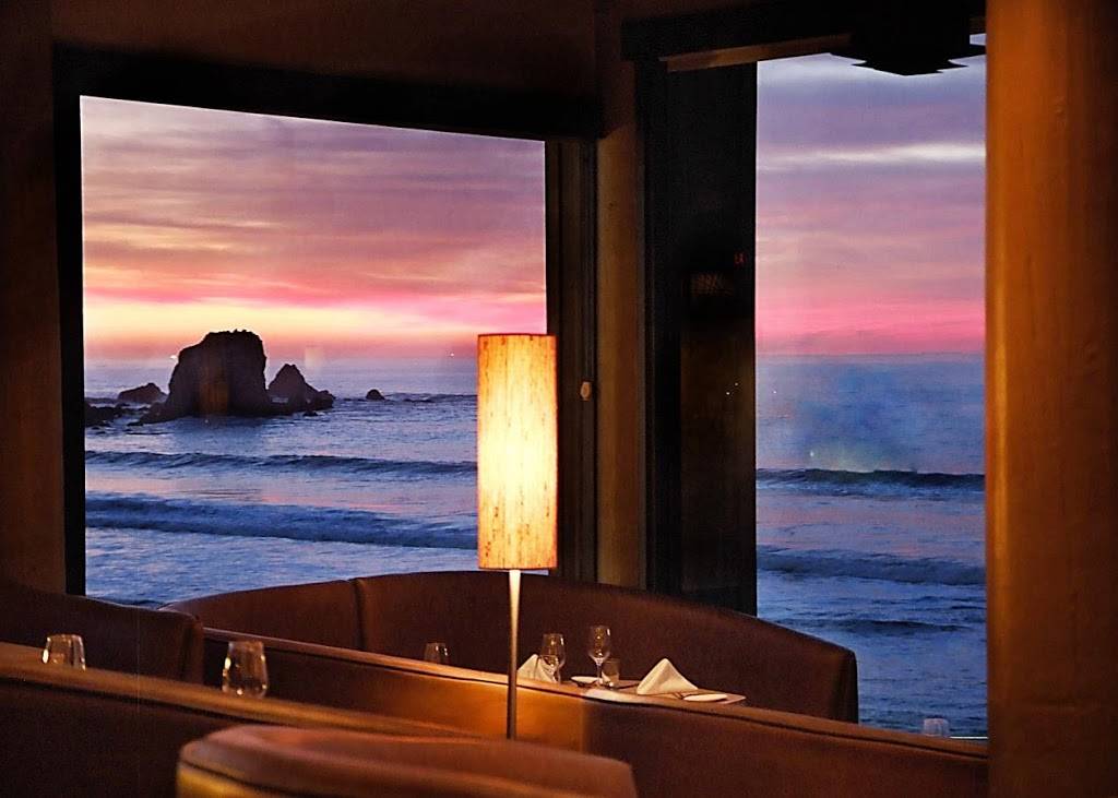 Moonraker | restaurant | 105 Rockaway Beach Ave, Pacifica, CA 94044, USA | 6505577025 OR +1 650-557-7025