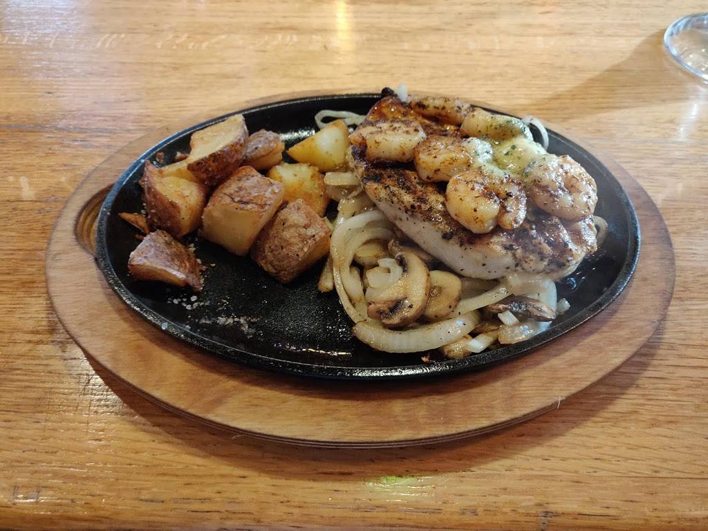 Applebees Grill + Bar | restaurant | Gateway Center, 550 Alfred St, Biddeford, ME 04005, USA | 2072828603 OR +1 207-282-8603