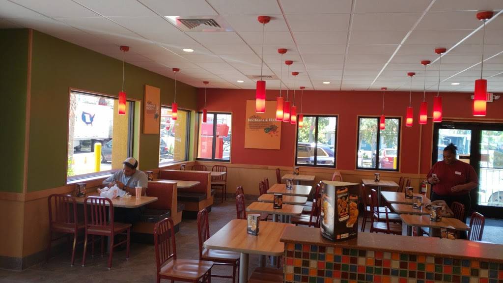 Popeyes Louisiana Kitchen | restaurant | 600 34th St N, St. Petersburg, FL 33713, USA | 7274405400 OR +1 727-440-5400