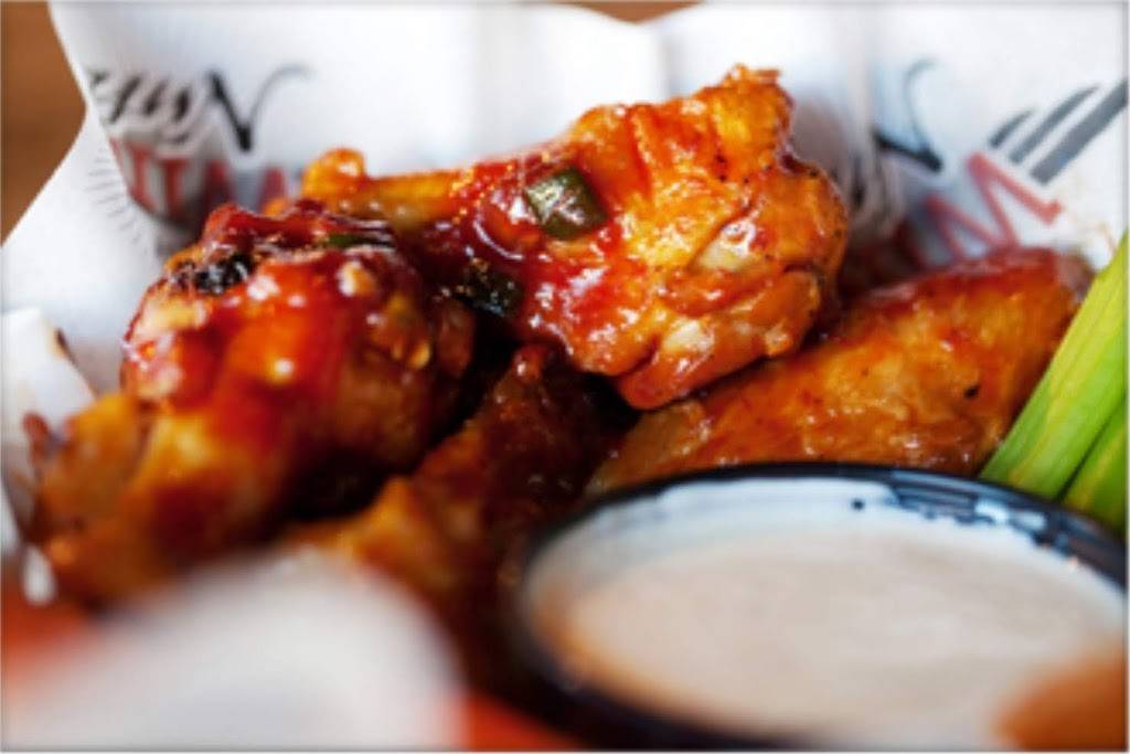 Wing Nutz | restaurant | 1218 Canyon Creek Pkwy, Spanish Fork, UT 84660, USA | 8013103625 OR +1 801-310-3625