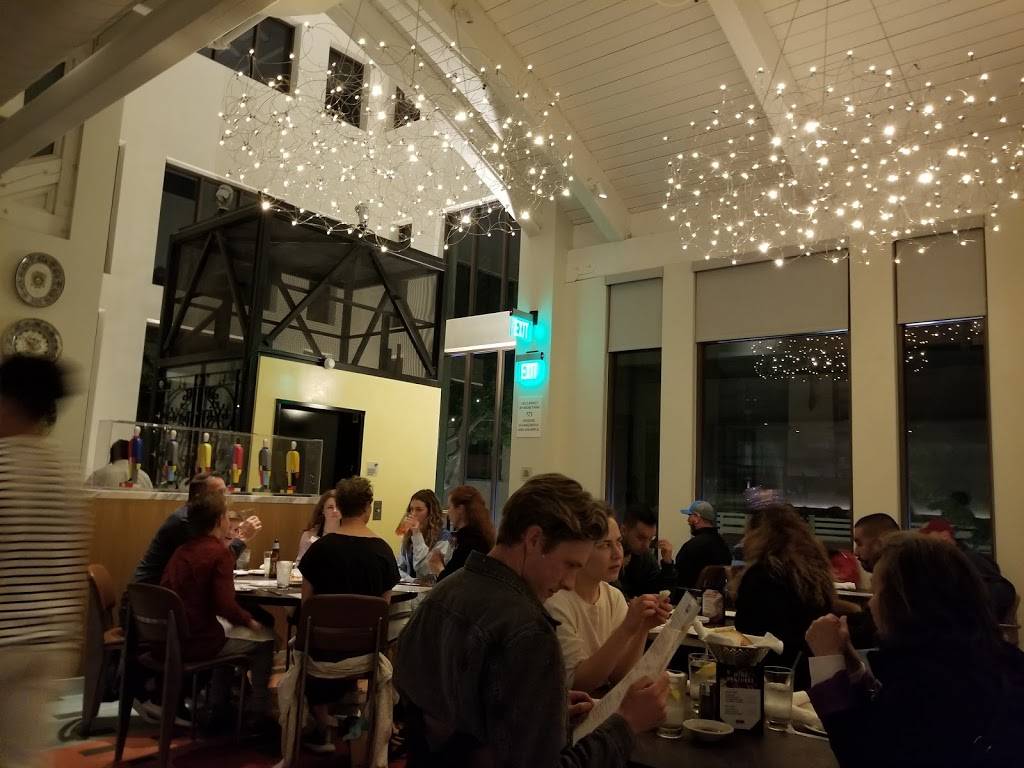 Napolini Pizzeria | restaurant | 1313 S Harbor Blvd, Anaheim, CA 92802, USA | 7147814565 OR +1 714-781-4565