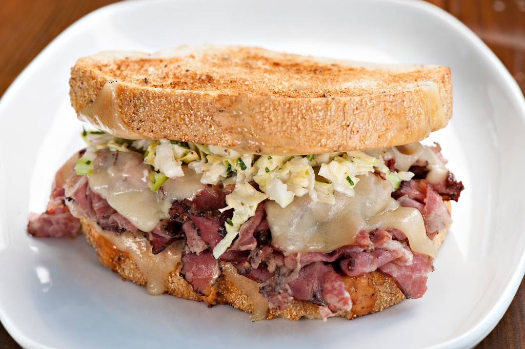 Rock & Brews | restaurant | 7131 Red Bug Lake Rd, Oviedo, FL 32765, USA | 4079564124 OR +1 407-956-4124