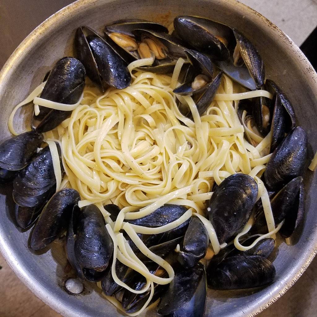 Good & Pure1 | restaurant | 2007 W 3rd St, Chester, PA 19013, USA | 4844838494 OR +1 484-483-8494