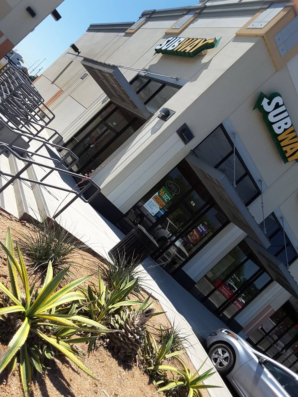 Subway Restaurants | restaurant | 6826 N Loop 1604 E Bldg 1, Ste 106, Nacogdoches Cross Shop, San Antonio, TX 78247, USA | 2106509495 OR +1 210-650-9495