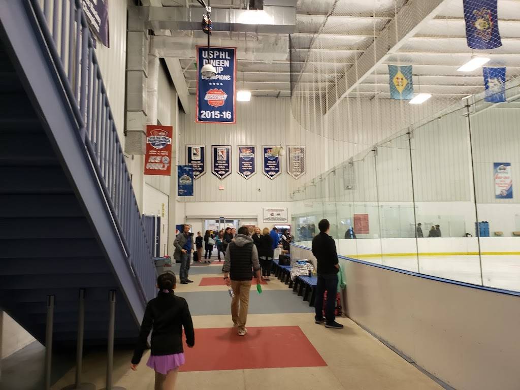 Ice Vault Arena | restaurant | 10 Nevins Rd, Wayne, NJ 07470, USA | 9736281500 OR +1 973-628-1500