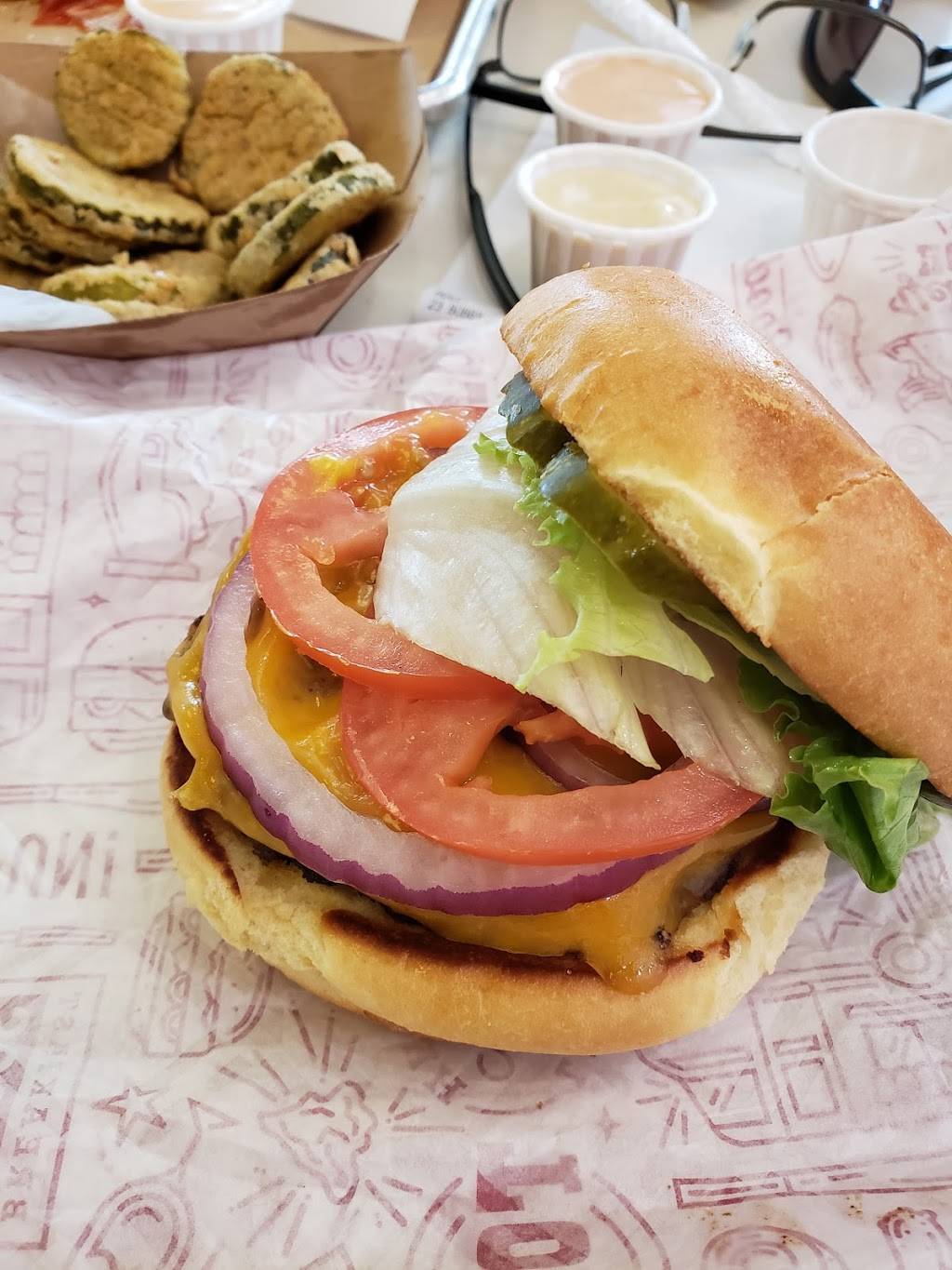 Hat Creek Burger Company | restaurant | 3210 Esperanza Crossing Suite 100, Austin, TX 78758, USA | 5128386224 OR +1 512-838-6224