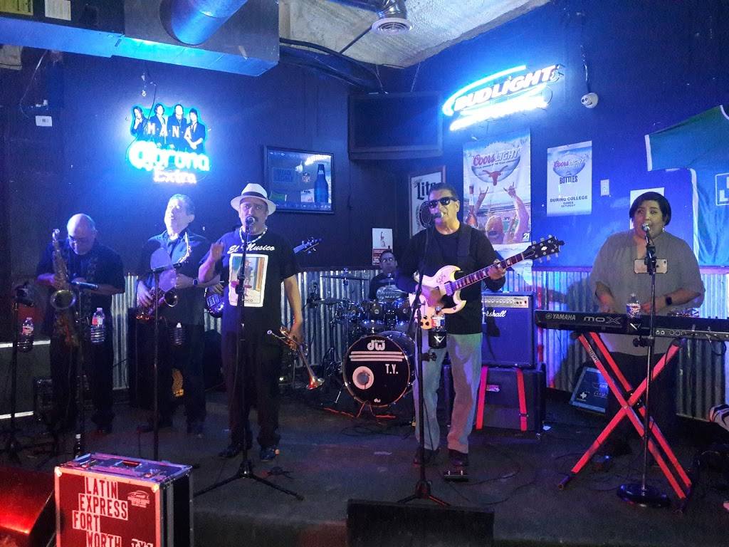 Robbie’s place | restaurant | 1200 S Riverfront Blvd, Dallas, TX 75207, USA | 2143779490 OR +1 214-377-9490