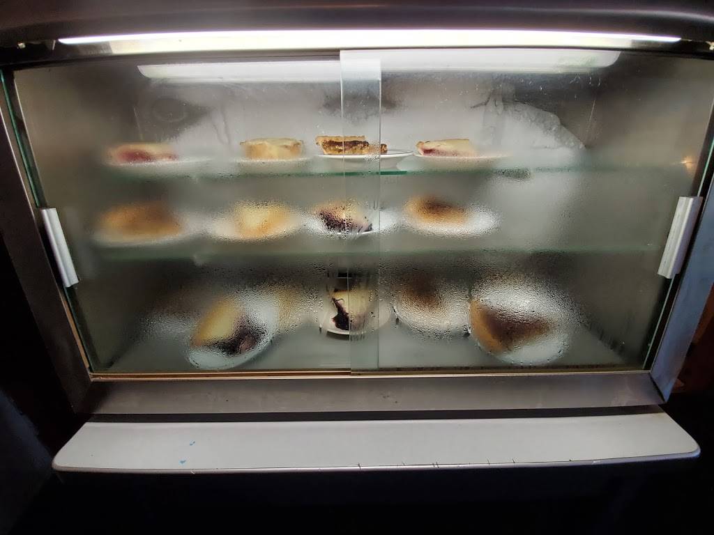 Loras | Family Restaurant | restaurant | RR 39, Nettie, WV 26681, USA | 3048466447 OR +1 304-846-6447