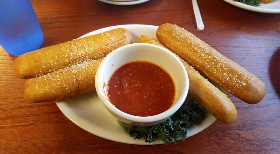 Linwood Corners Cafe | restaurant | 44 N Huron Rd, Linwood, MI 48634, USA | 9896975141 OR +1 989-697-5141