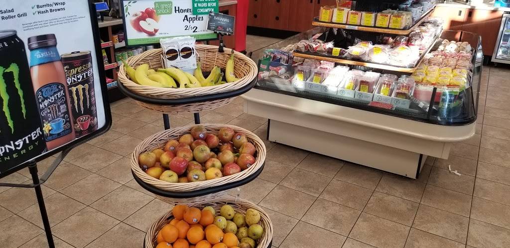 Holiday Stationstores | cafe | 501 N Bridge St, Chippewa Falls, WI 54729, USA | 7158615400 OR +1 715-861-5400