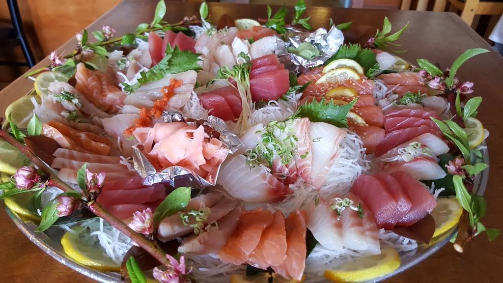 ToriYen Sushi Ramen Japanese Restaurant | restaurant | 7406 Foothill Blvd, Tujunga, CA 91042, USA | 8183525515 OR +1 818-352-5515