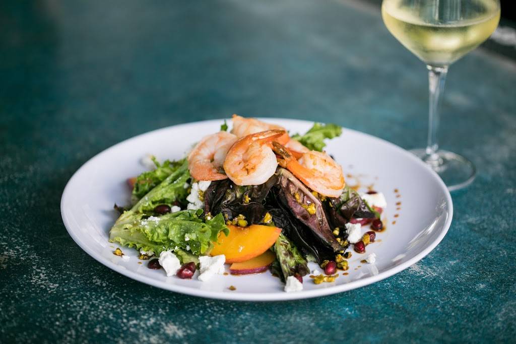 Hogfish Harrys Restaurant + Bar | restaurant | 600 Neapolitan Way, Naples, FL 34103, USA | 2397767623 OR +1 239-776-7623