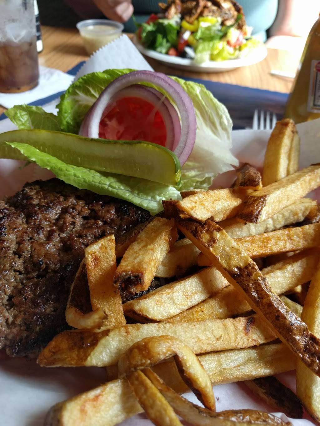 The Beach Ocala | restaurant | 13201 County Rd 326, Ocala, FL 34482, USA | 3523510371 OR +1 352-351-0371