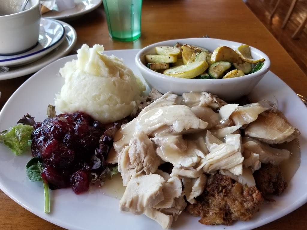 Lobster Pound Restaurant | restaurant | 2521 Atlantic Hwy, Lincolnville, ME 04849, USA | 2077895550 OR +1 207-789-5550