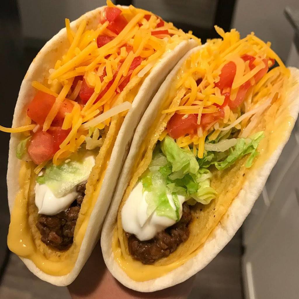 Del Taco | meal takeaway | 1751 E Ave. J, Lancaster, CA 93535, USA | 6619491853 OR +1 661-949-1853