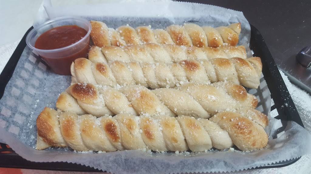 Dough Boys NY Style Pizzeria | restaurant | 2696 Beaver Run Blvd # E, Myrtle Beach, SC 29575, USA | 8436509949 OR +1 843-650-9949