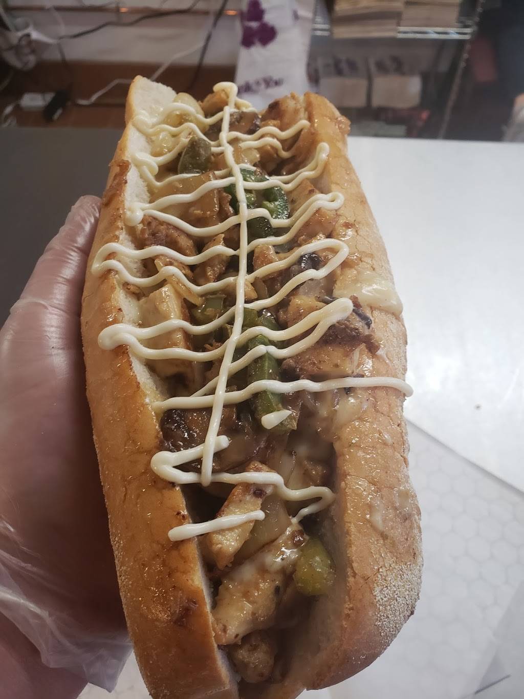 Gs Steaks & Grinders | restaurant | 2053 Park St, Hartford, CT 06106, USA | 8602161690 OR +1 860-216-1690