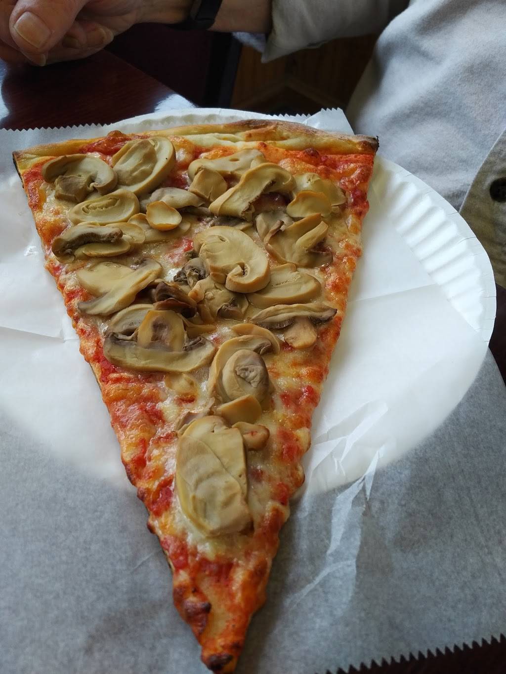 Amendolas Pizzeria & Restaurant | restaurant | 28 Lake St, Monroe, NY 10950, USA | 8457824432 OR +1 845-782-4432