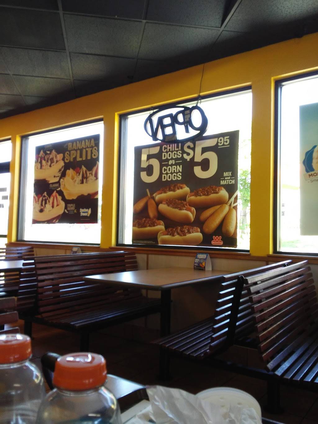 Wienerschnitzel | restaurant | 6247 Day St, Riverside, CA 92507, USA | 9516565143 OR +1 951-656-5143