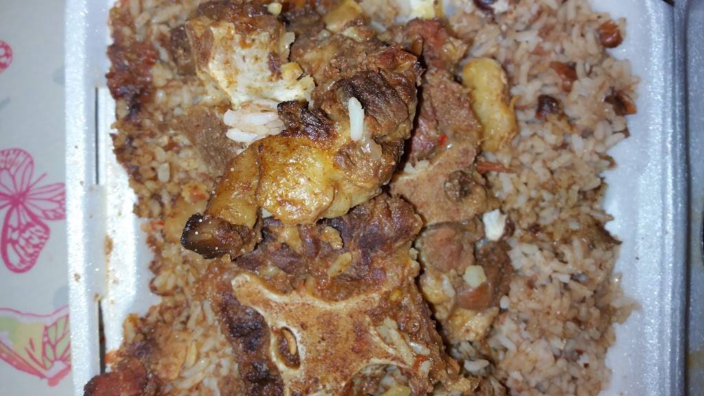 Ronos Caribbean Family Dining | restaurant | 14001 W McNichols Rd, Detroit, MI 48235, USA | 3133424073 OR +1 313-342-4073