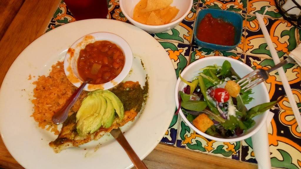 La Cabana Cafe | restaurant | 9600 FM1283, Lakehills, TX 78063, USA | 8306122990 OR +1 830-612-2990