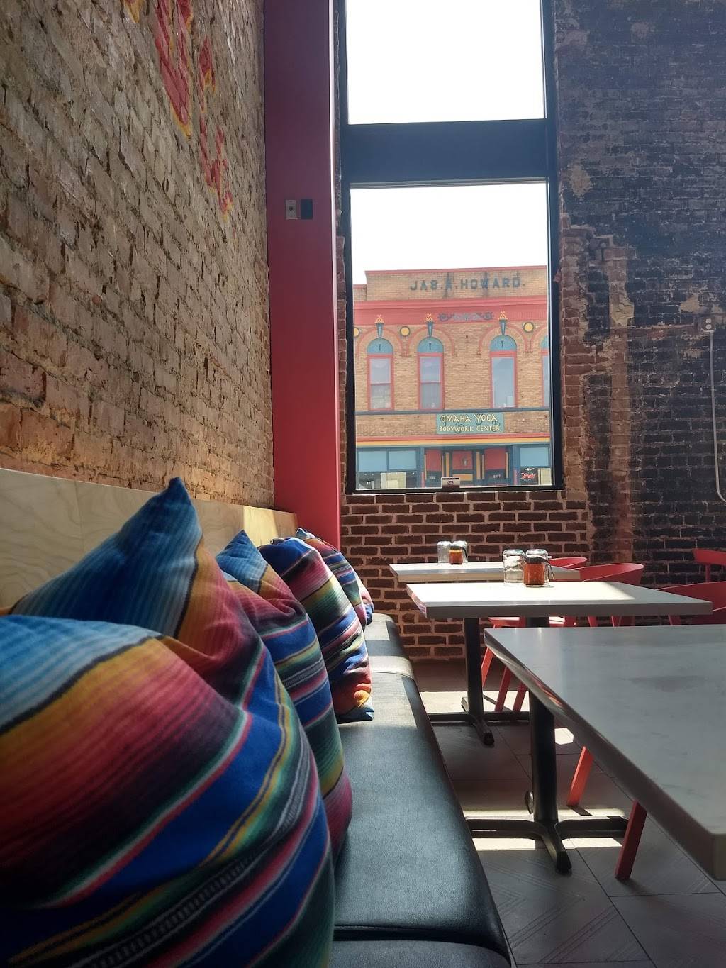 TACO CO. | restaurant | 6108 Maple St, Omaha, NE 68104, USA | 5313652820 OR +1 531-365-2820