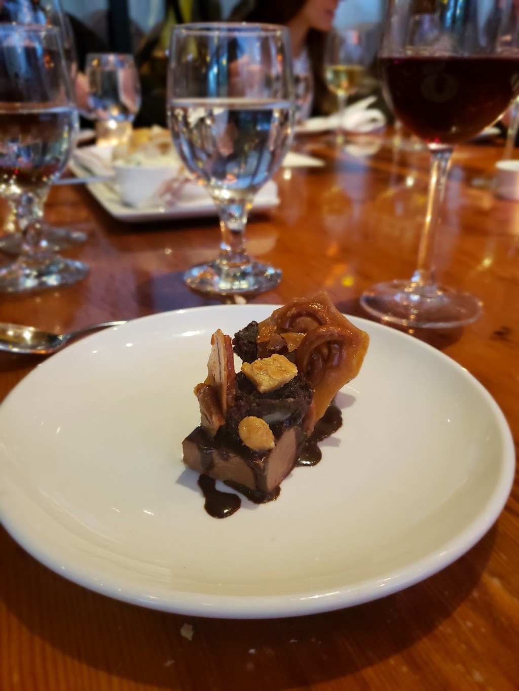 City Winery | restaurant | 1200 W Randolph St, Chicago, IL 60607, USA | 3127339463 OR +1 312-733-9463