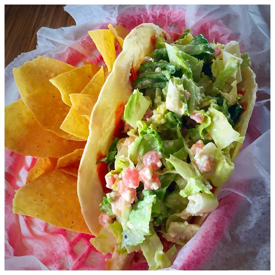 Jimmy Hulas Clearwater Beach | restaurant | 454 Mandalay Ave, Clearwater Beach, FL 33767, USA | 7273144253 OR +1 727-314-4253