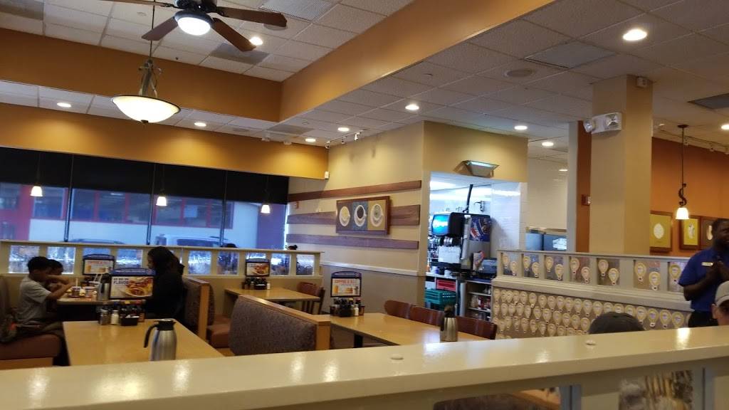 IHOP | restaurant | 9801 Liberty Ave, Ozone Park, NY 11417, USA | 7186596501 OR +1 718-659-6501