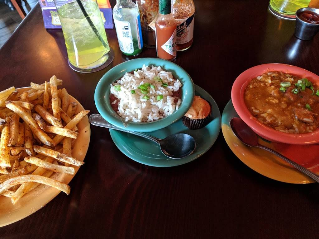 PO-Boys On Frostwood | restaurant | 6736 N Frostwood Pkwy, Peoria, IL 61615, USA | 3098392179 OR +1 309-839-2179