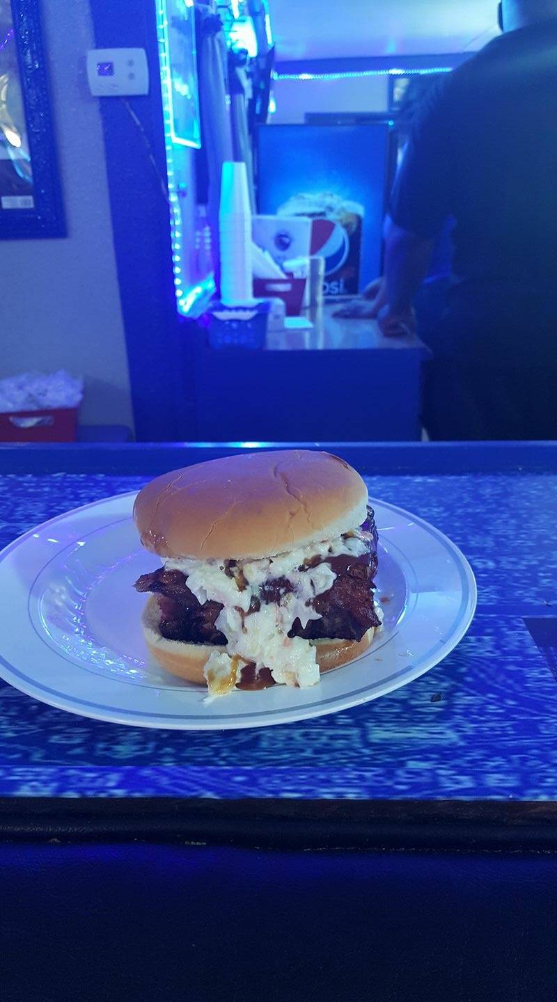 Mouthful Of Memphis Grill | restaurant | 3057 Thomas St, Memphis, TN 38127, USA | 9015523063 OR +1 901-552-3063