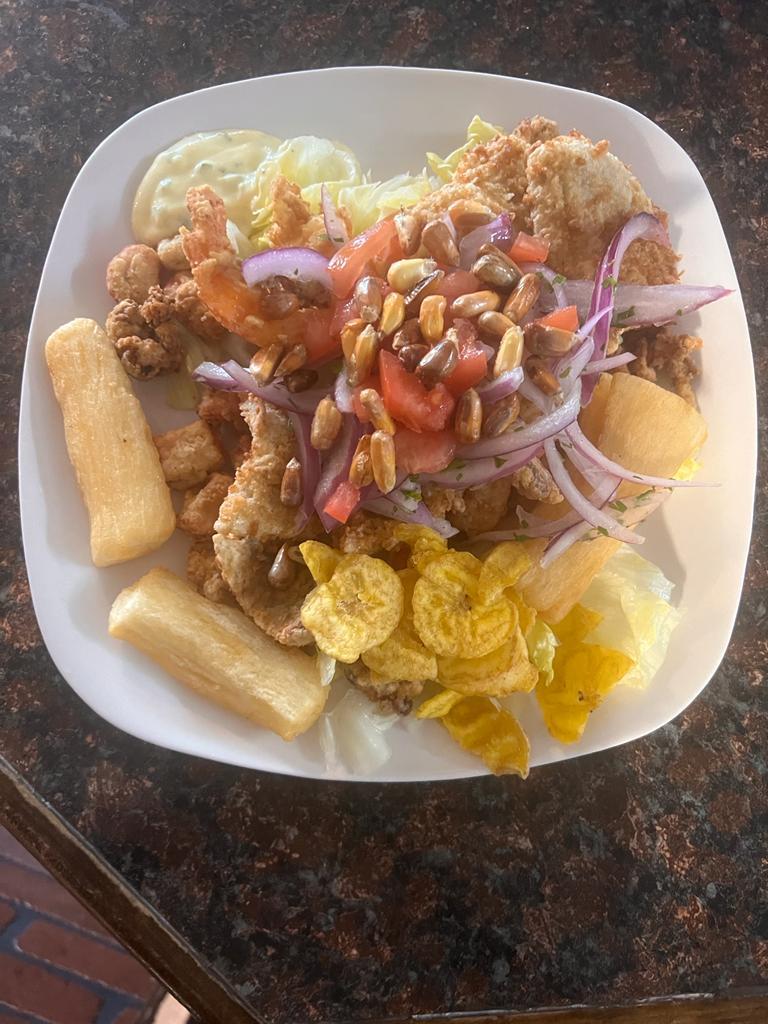 KonKolon | restaurant | 164 N Wilson Rd, Columbus, OH 43204 | 61456513946149295111 OR +1 614-565-1394