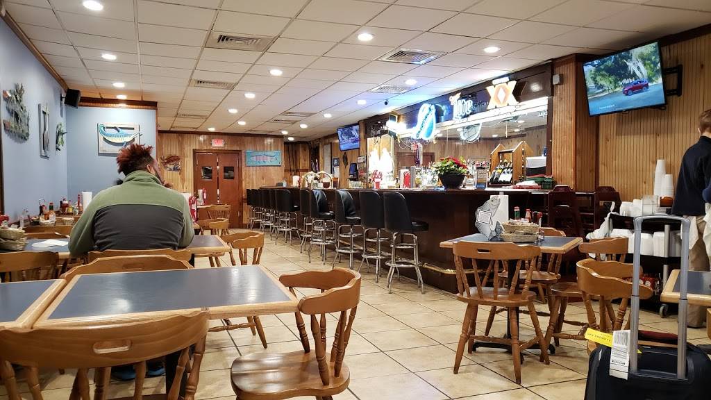 Harbor Seafood & Oyster Bar | restaurant | 3201 Williams Blvd, Kenner, LA 70065, USA | 5044436454 OR +1 504-443-6454