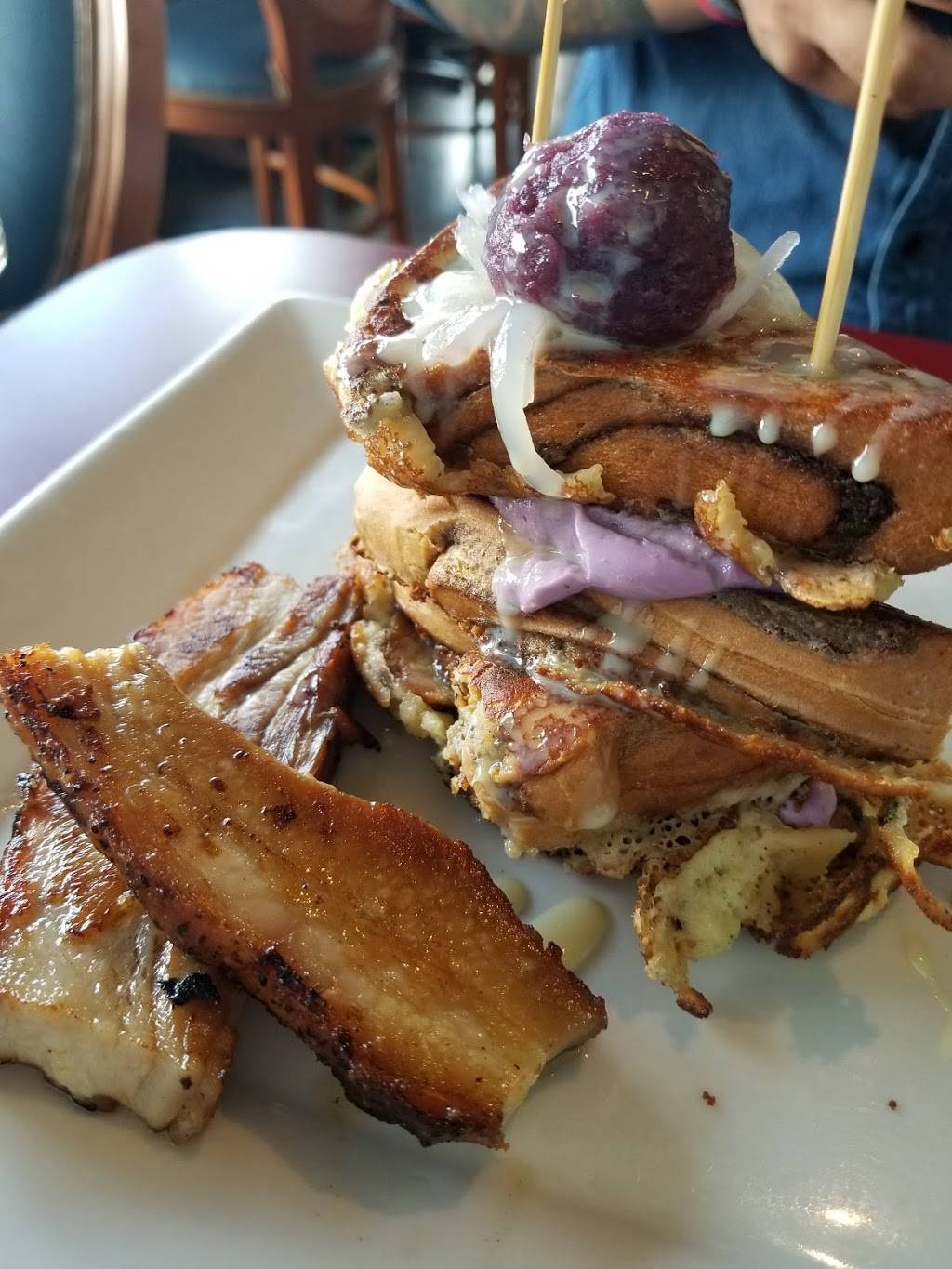 Truffles N Bacon Cafe | cafe | 8872 S Eastern Ave Ste 100, Las Vegas, NV 89123, USA | 7025031102 OR +1 702-503-1102