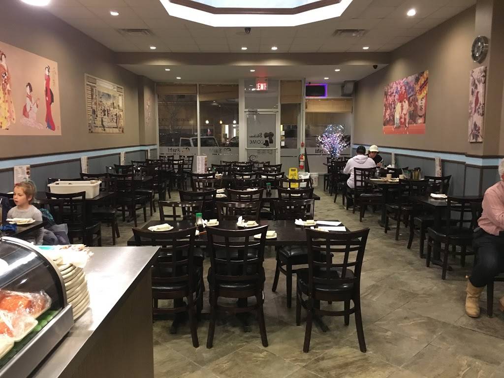 QQ Sushi | restaurant | 52 Kent St W, Lindsay, ON K9V 3Z7, Canada | 7058781188 OR +1 705-878-1188